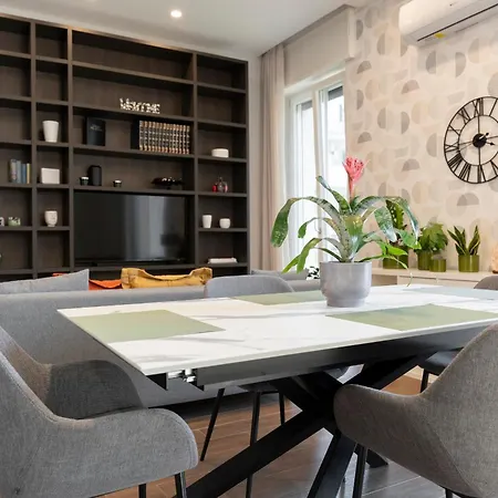 아파트 Central Home Pompeii *